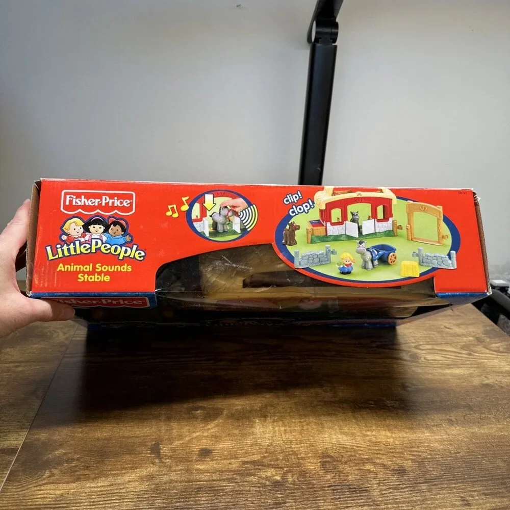 Vintage Fisher‎ Price Little People Animal Sounds Stable Tractor Set 2003